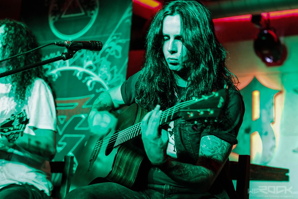 gus g.