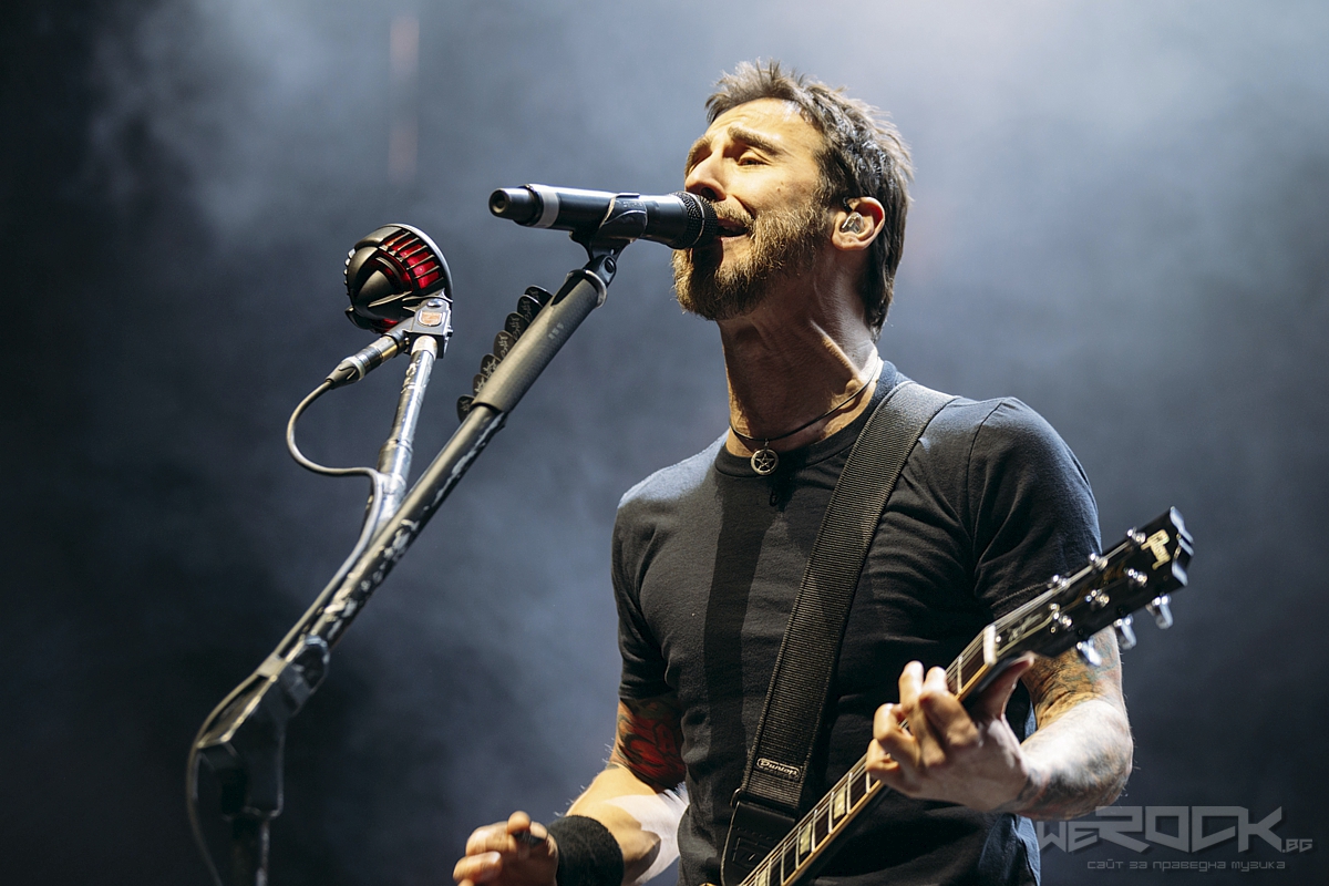 sully erna