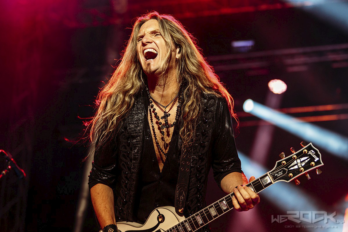 Joel Hoekstra