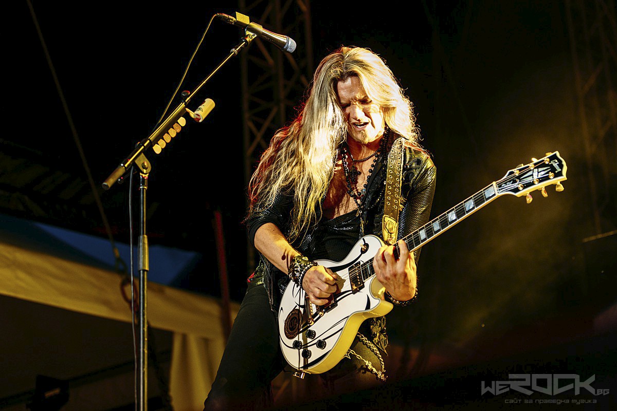 Joel Hoekstra