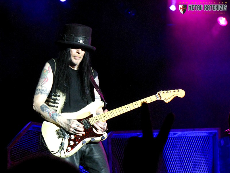 mick mars