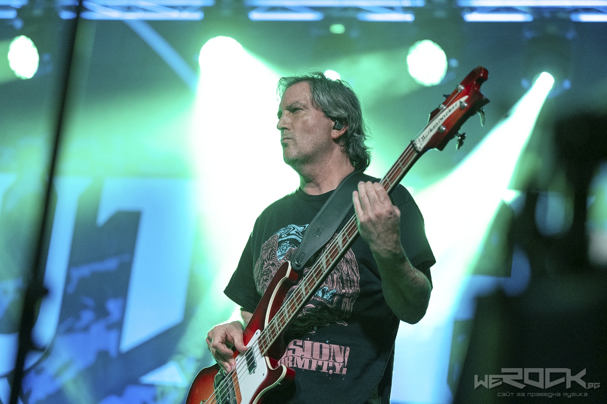 clutch band live