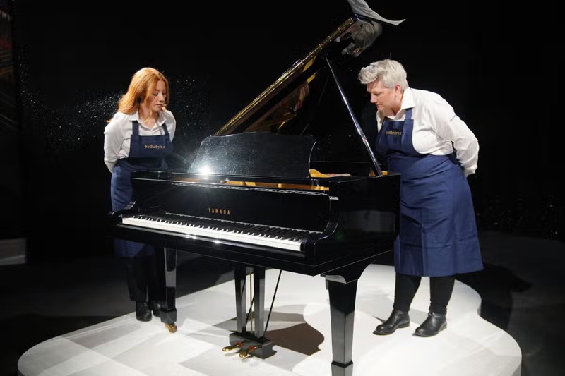 freddy mercury's grand piano