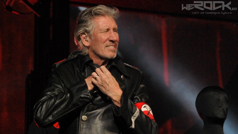 roger waters in nazi like uniform