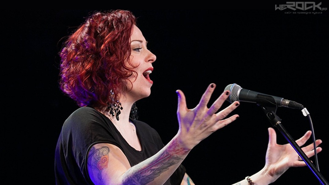 anneke van giersbergen