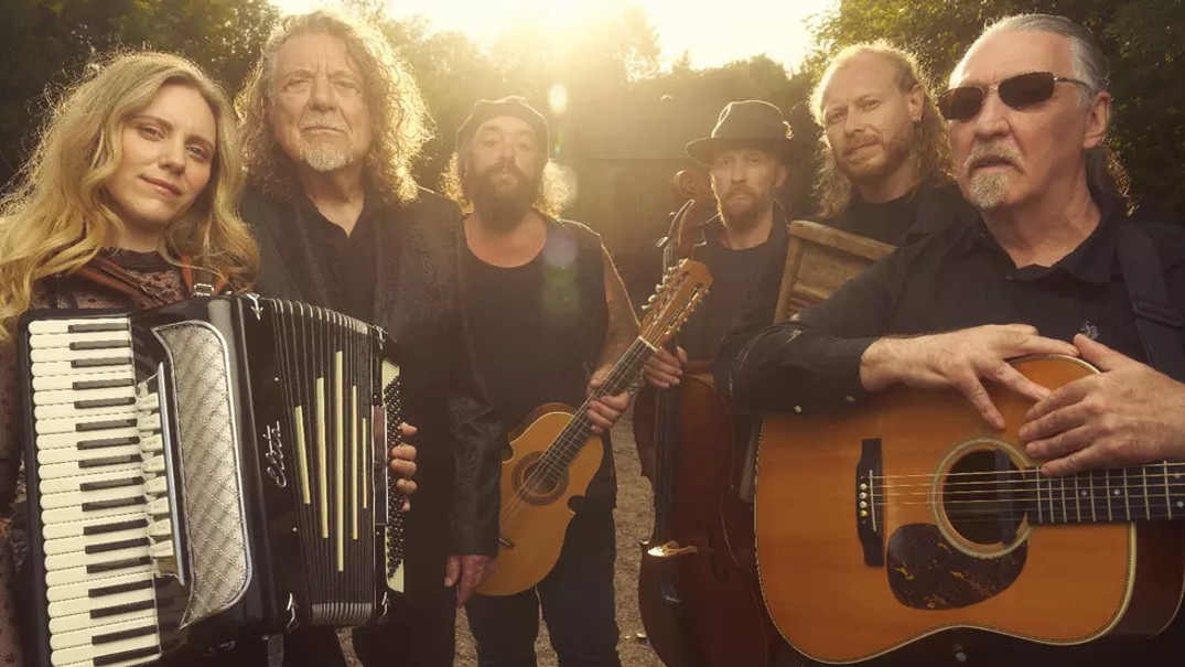 robert plant with saving grace band