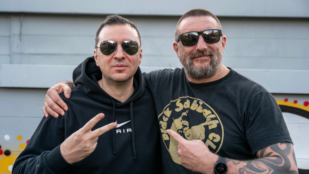 Катинчаров & Ben Ward