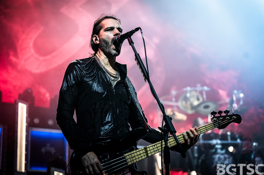 accept live