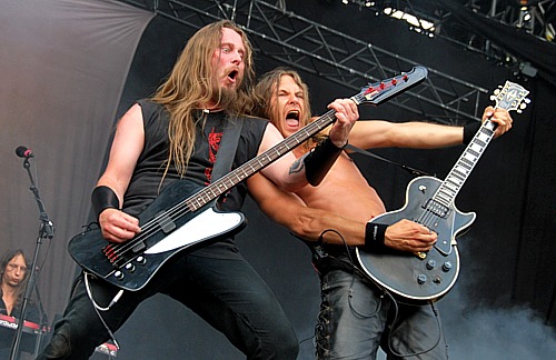 enslaved live